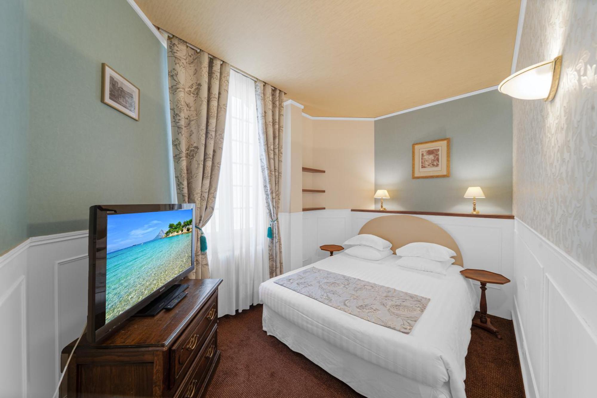 Triple Elegant Room,1717022404:JPEG